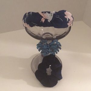 Flower Bundle-Headband, Resin Earrings, Scrunchie